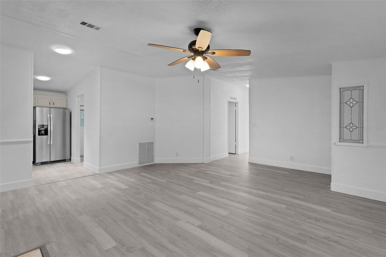 27817 W Pelican Isle Drive, Leesburg, FL 34748 Photo