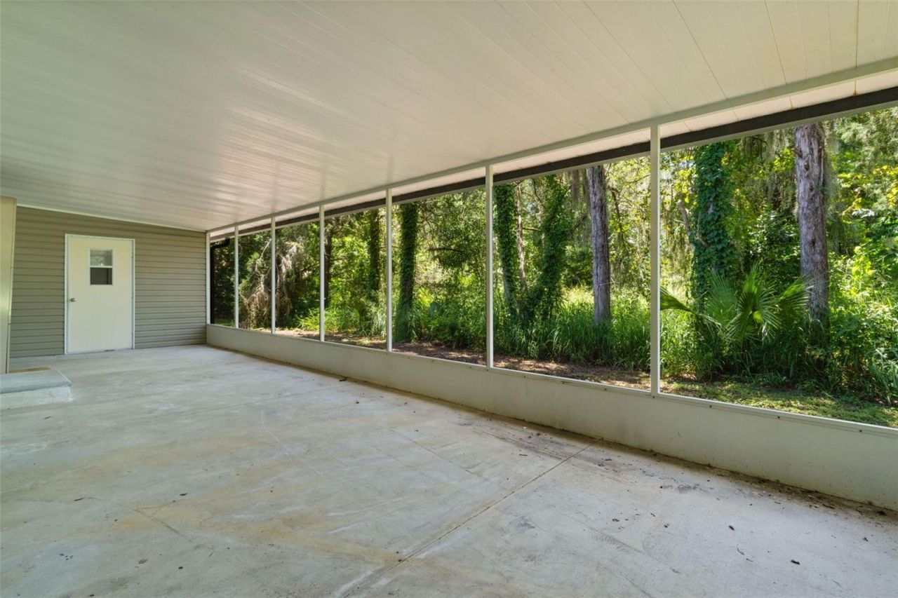 27817 W Pelican Isle Drive, Leesburg, FL 34748 Photo