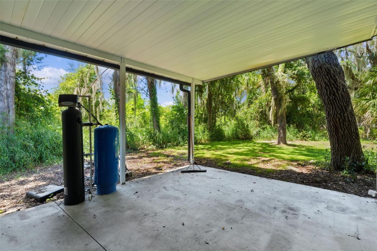 27817 W Pelican Isle Drive, Leesburg, FL 34748 Photo