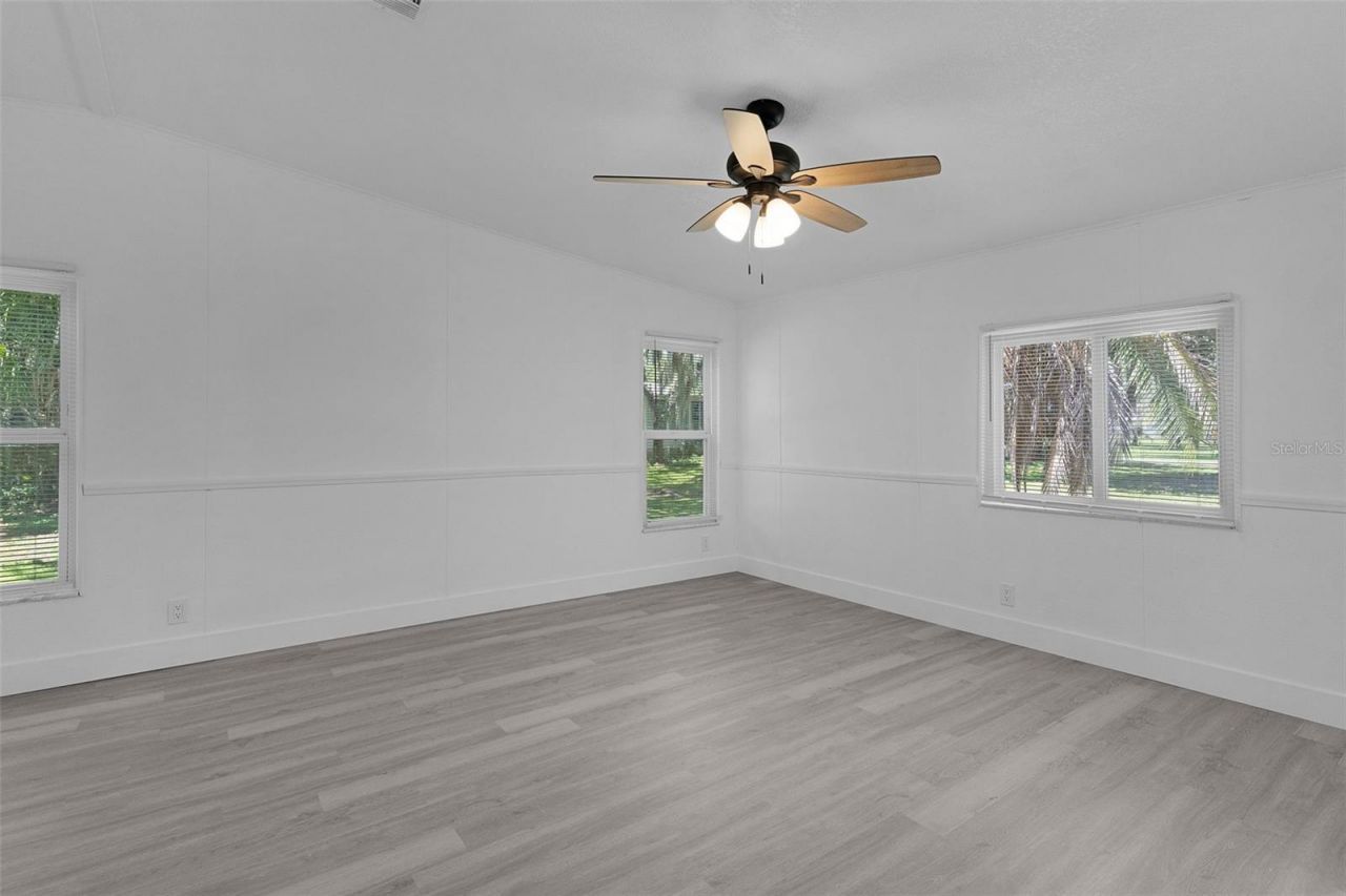 27817 W Pelican Isle Drive, Leesburg, FL 34748 Photo