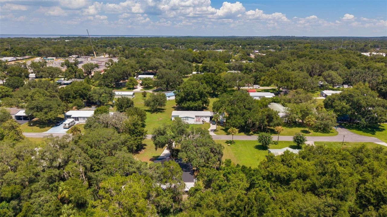 27817 W Pelican Isle Drive, Leesburg, FL 34748 Photo