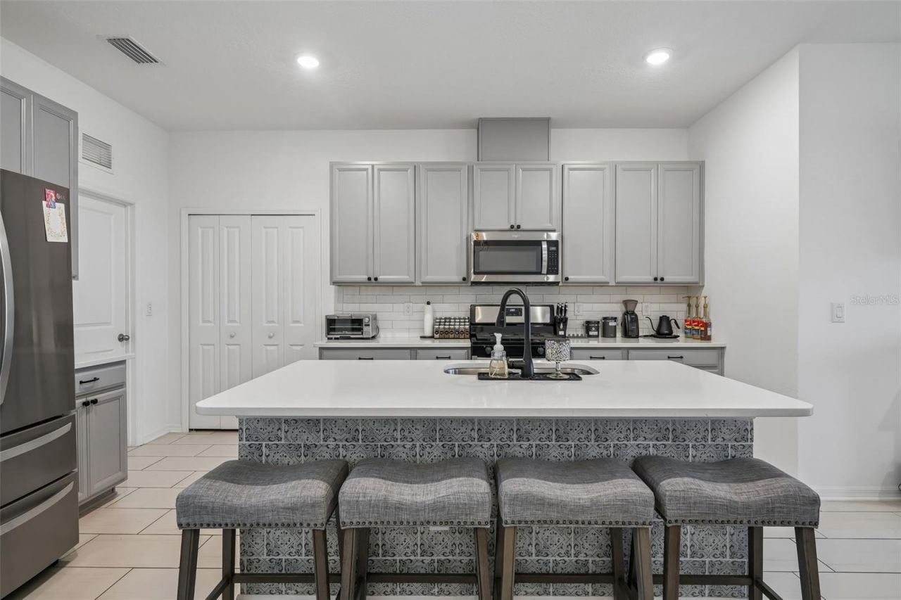 5518 Los Robles Court, Palmetto, FL 34221 Photo