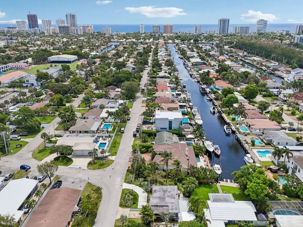 2304 SE 13TH Court, Pompano Beach, FL 33062