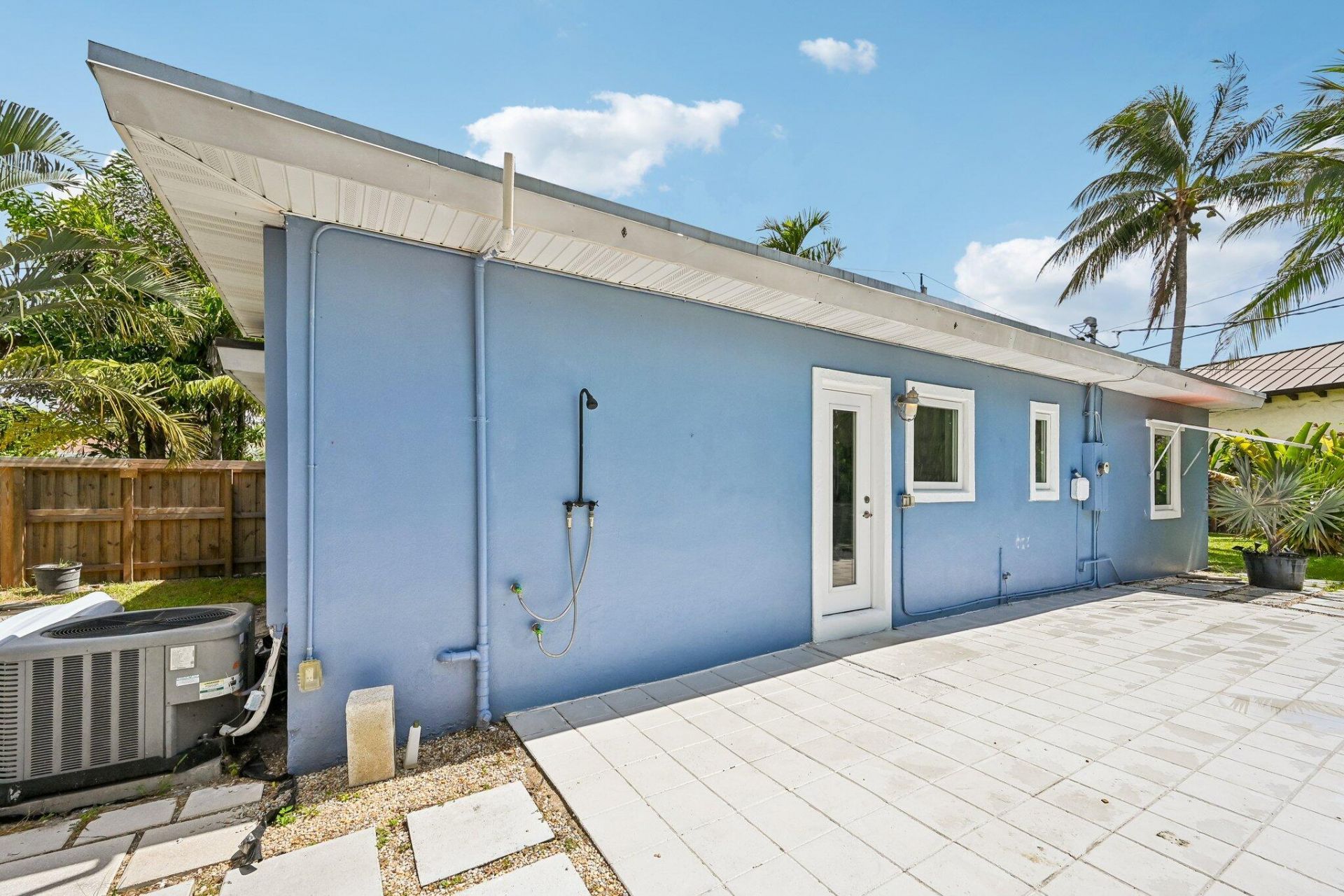 2304 SE 13th Court, Pompano Beach, FL 33062 Photo