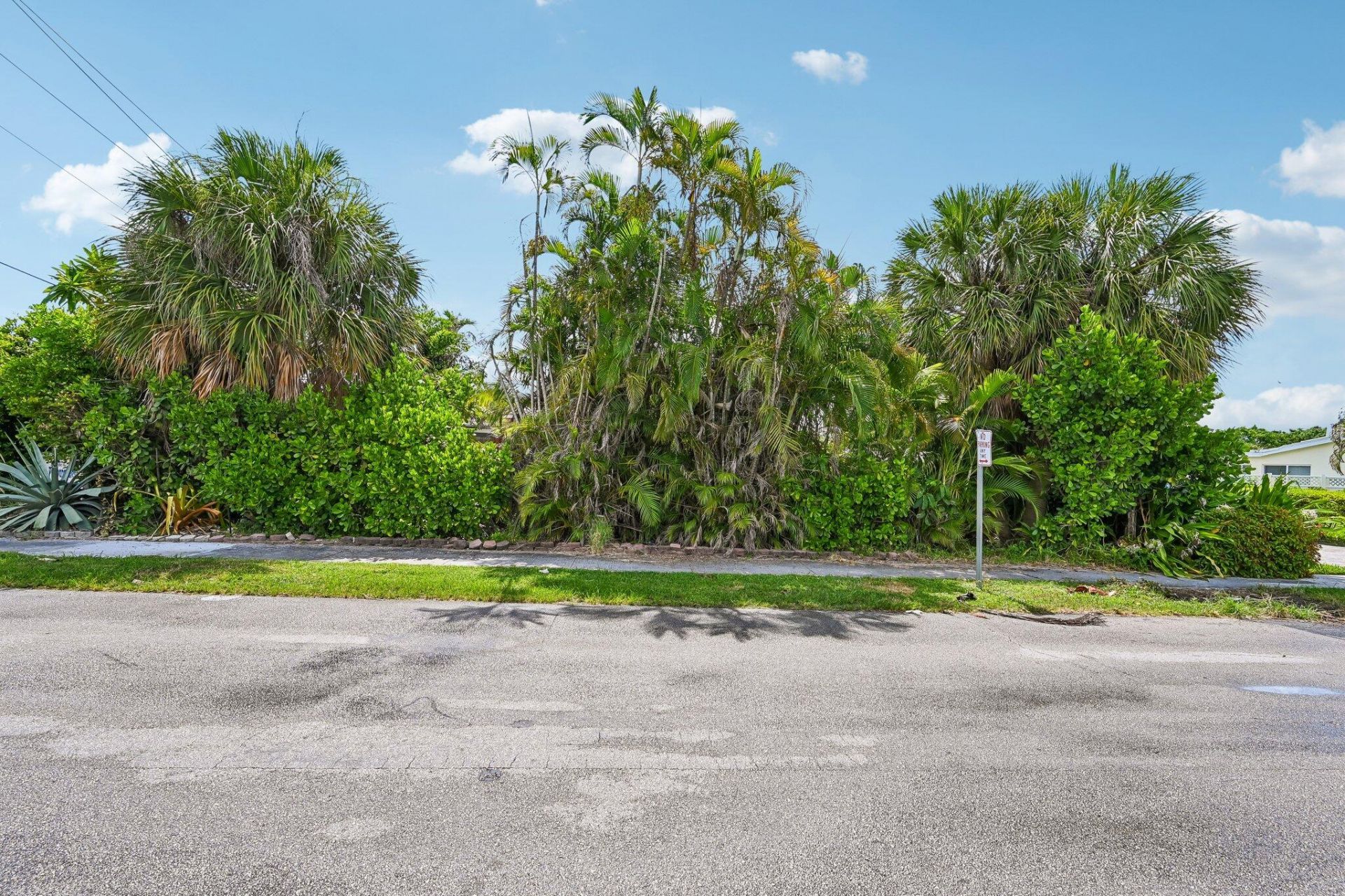 2304 SE 13th Court, Pompano Beach, FL 33062 Photo