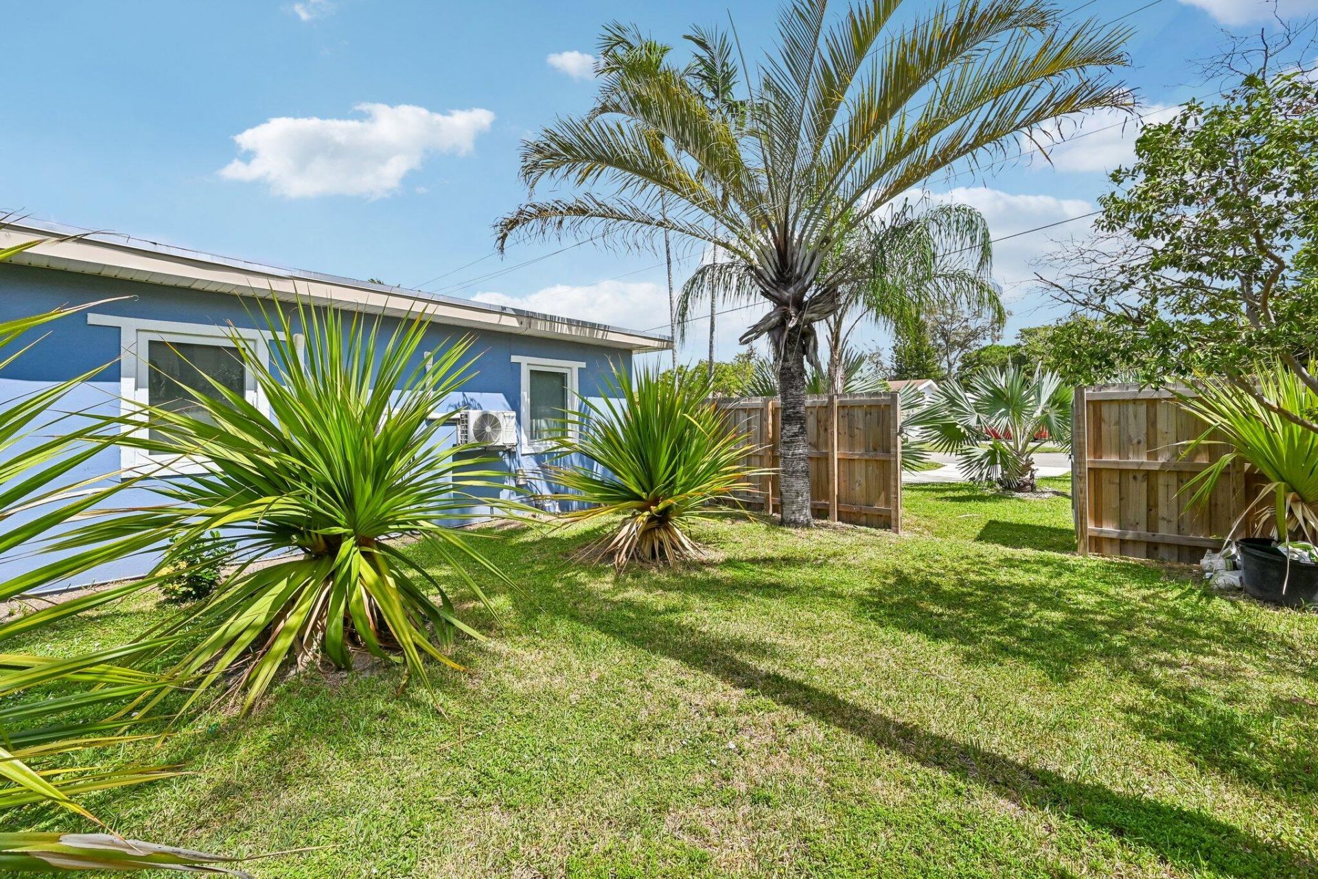 2304 SE 13th Court, Pompano Beach, FL 33062 Photo