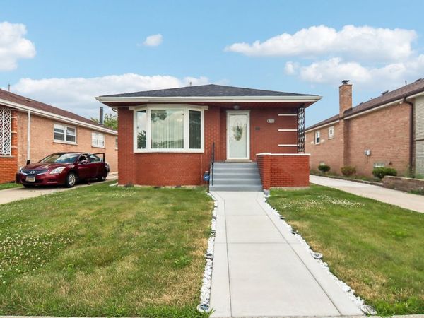 8525 S Keeler Avenue , Chicago, IL 60652