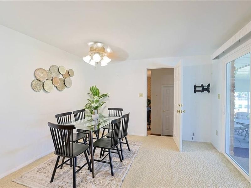 1061 Cottage Court Drive, Fairborn, OH 45324 Photo 11