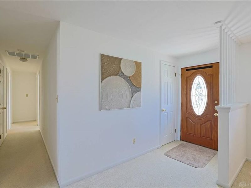 1061 Cottage Court Drive, Fairborn, OH 45324 Photo 4