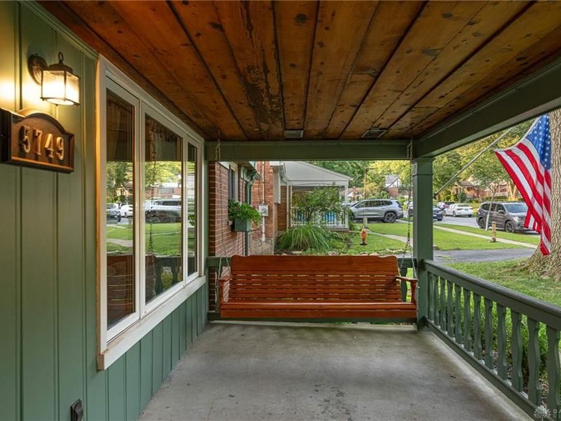 5749 Pandora Avenue, Cincinnati, OH 45213 Photo 3