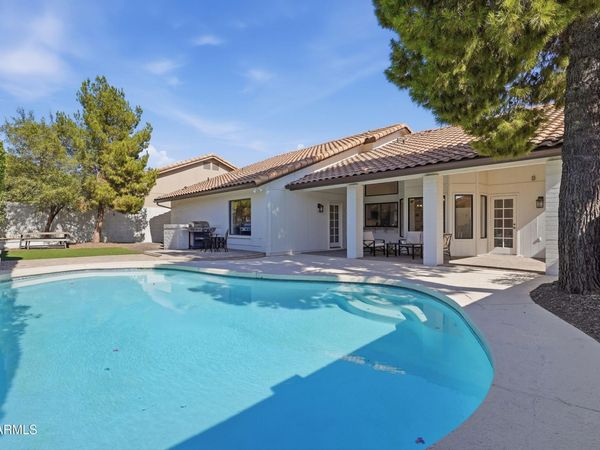 9834 E DREYFUS Avenue, Scottsdale, AZ 85260