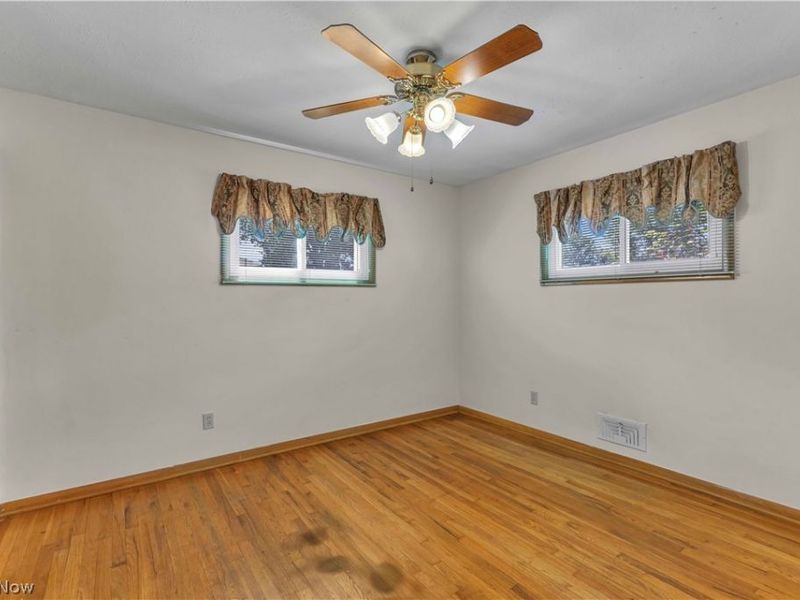 6676 Mackenzie, North Olmsted, OH 44070 Photo 12