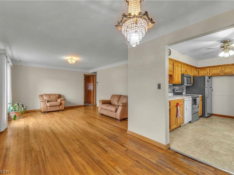 6676 Mackenzie, North Olmsted, OH 44070 Photo 20