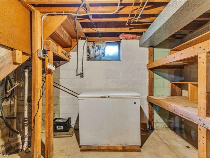 6676 Mackenzie, North Olmsted, OH 44070 Photo 28