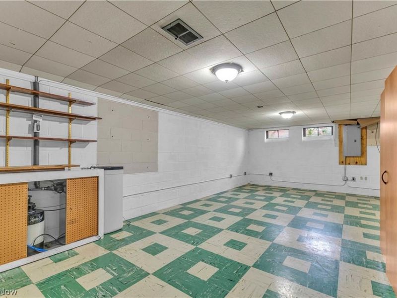 6676 Mackenzie, North Olmsted, OH 44070 Photo 30