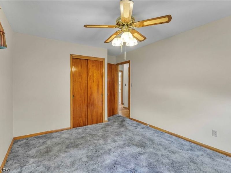 6676 Mackenzie, North Olmsted, OH 44070 Photo 9