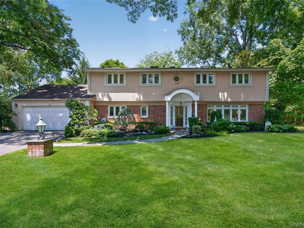 4 Waring Drive , Manhasset, NY 11030