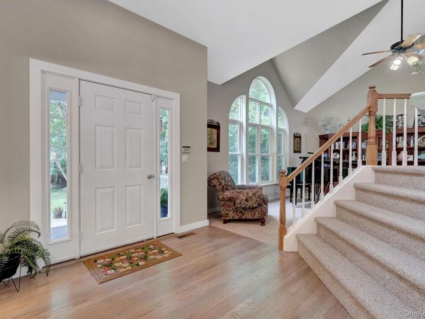 4 Apple Lane , Wading River, NY 11792