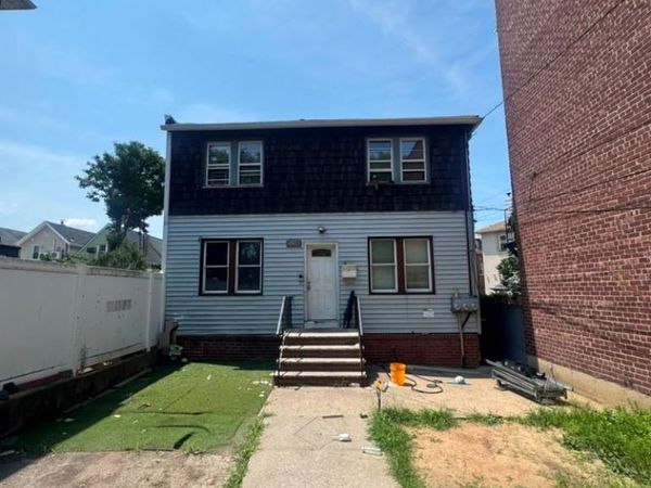 21-28 72nd Street , East Elmhurst, NY 11370