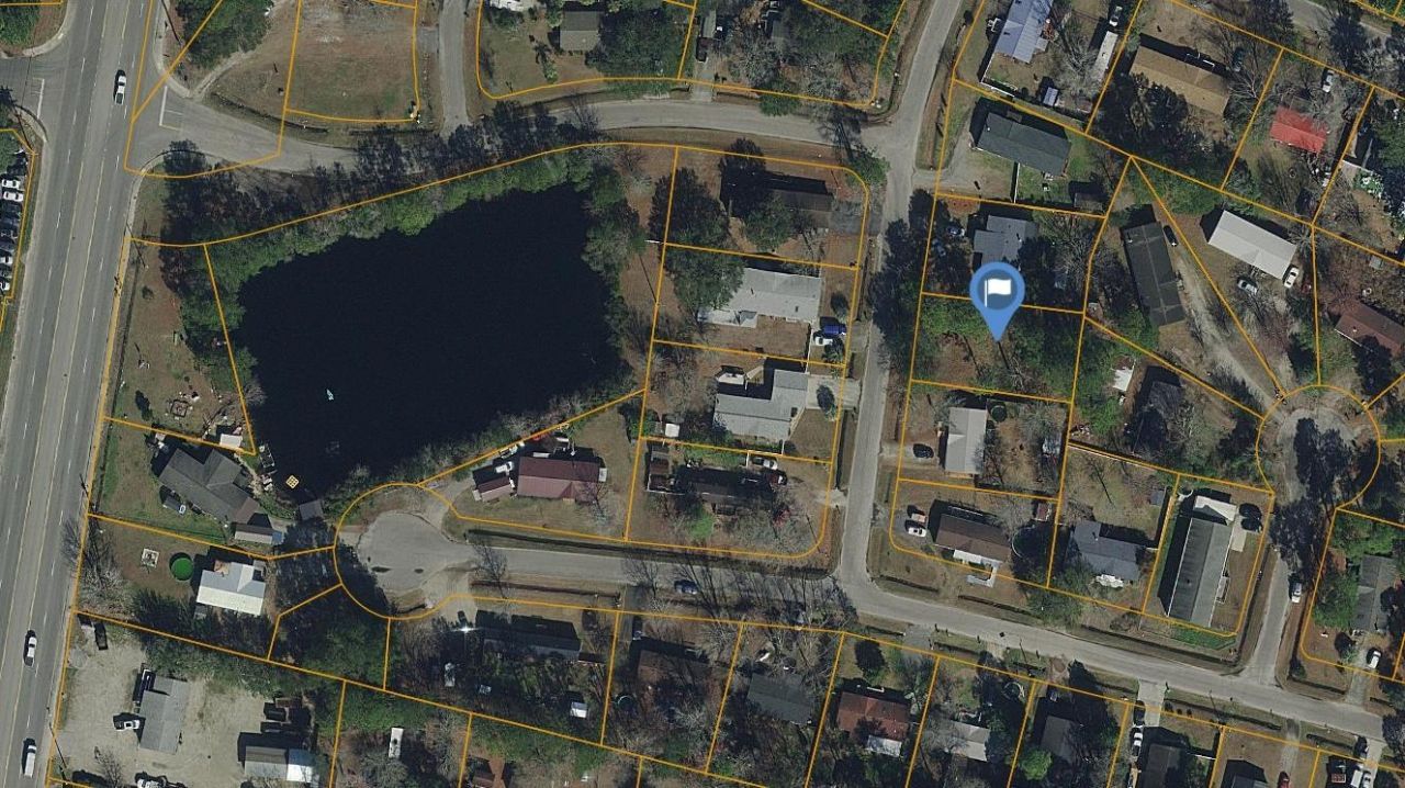 108 Sassafras Ln. Photo 3