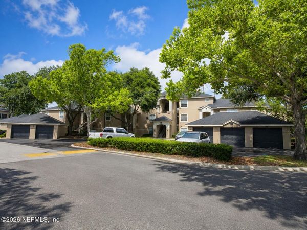 1701 THE GREENS Way, Unit 712, Jacksonville Beach, FL 32250