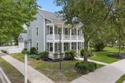 320 Hundred Oaks Parkway photo 4