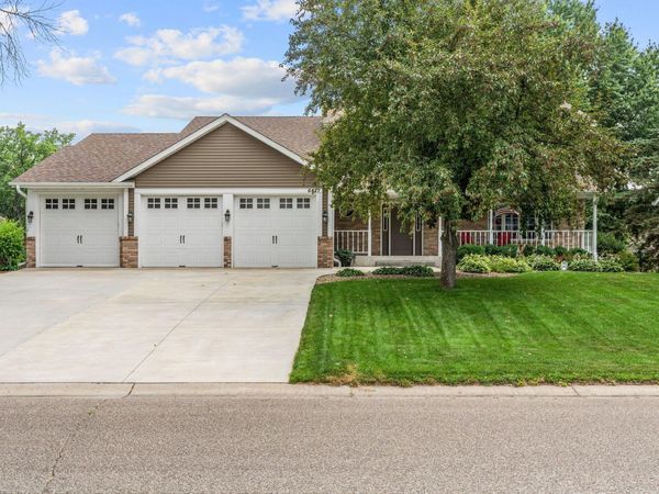 6427 Deerwood Lane, Lino Lakes, MN 55014