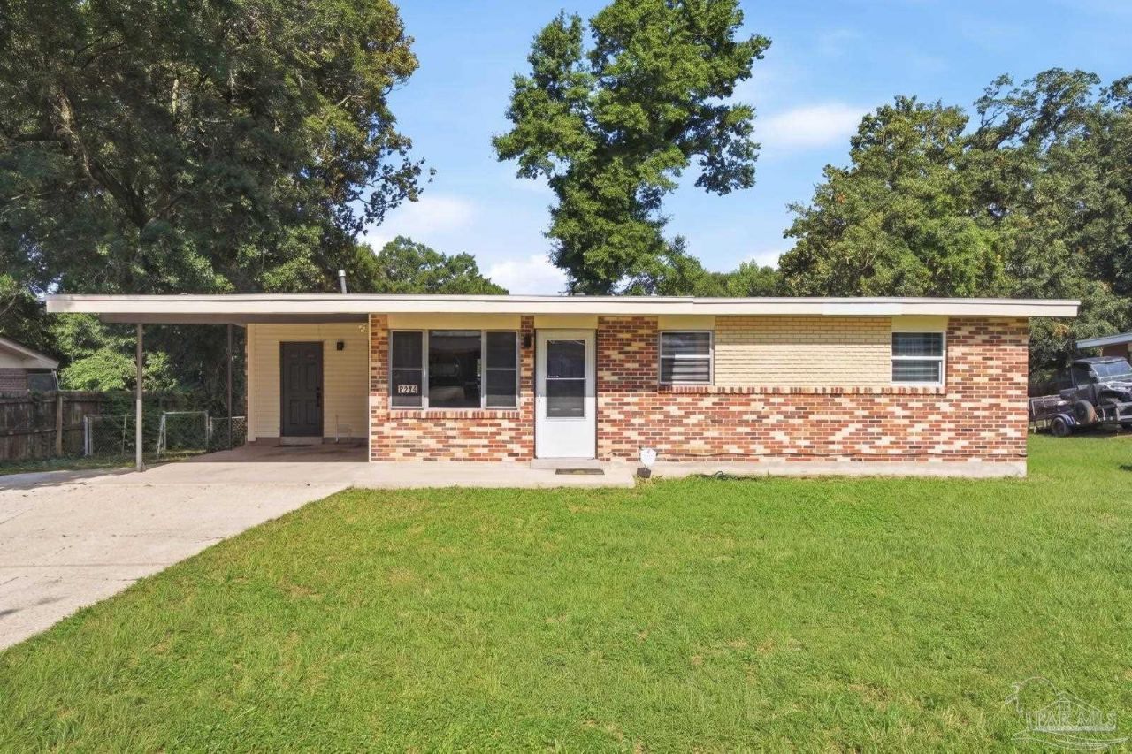 7141 Melba St, Pensacola, FL 32504 Main Photo