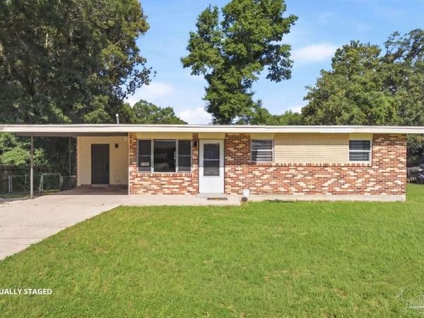 7141 Melba St, Pensacola, FL 32504