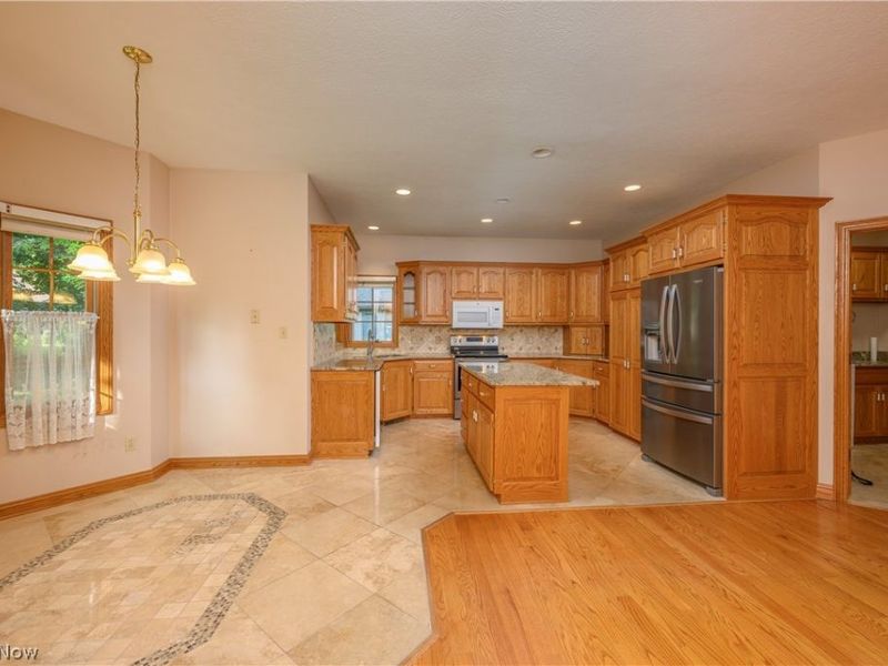 206 Shenandoah Boulevard, Barberton, OH 44203 Photo 12
