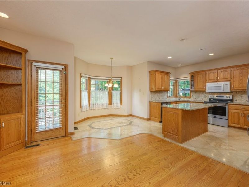 206 Shenandoah Boulevard, Barberton, OH 44203 Photo 16