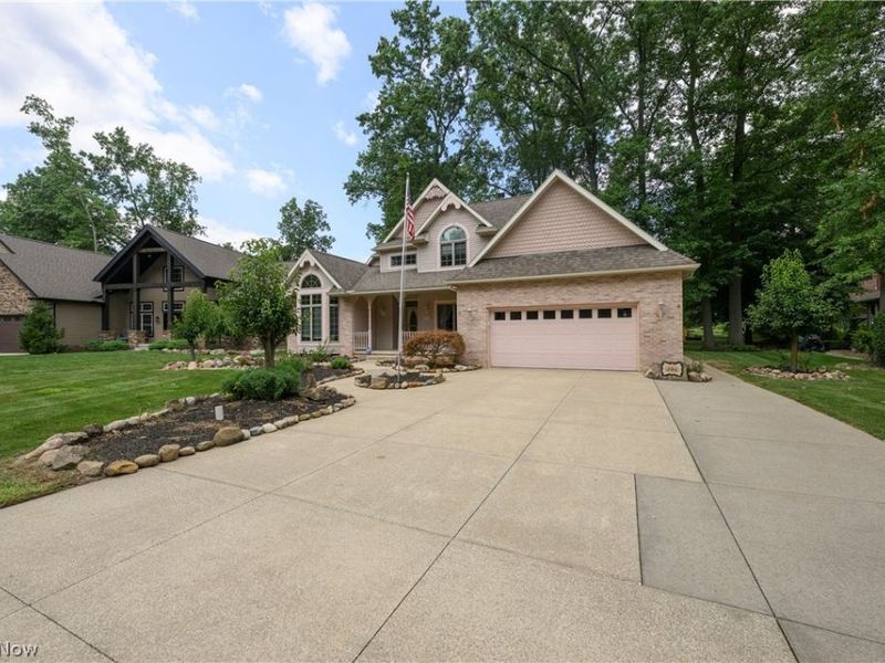 206 Shenandoah Boulevard, Barberton, OH 44203 Photo 2