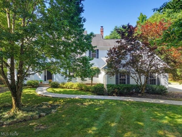 6460 Laura Lane , Solon, OH 44139