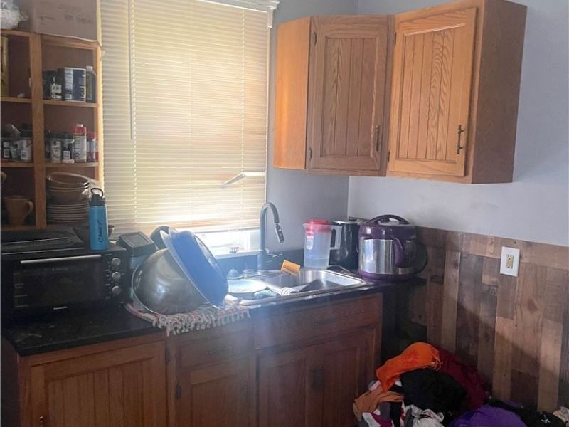 5611 Huss, Cleveland, OH 44105 Photo 7
