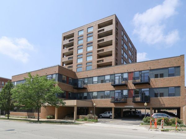 880 Lee Street , Unit 315, Des Plaines, IL 60016