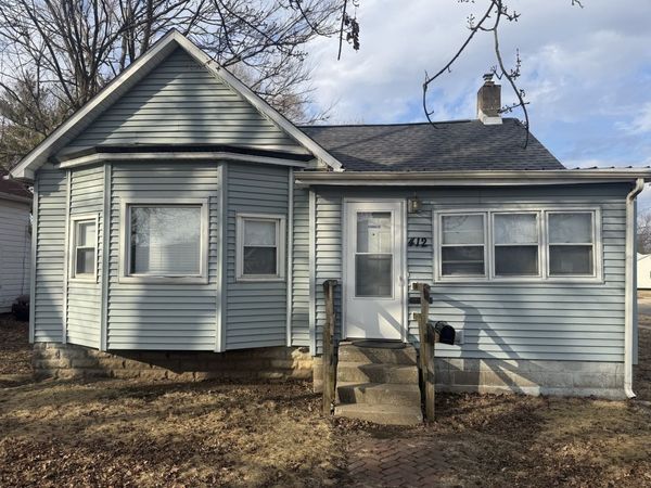 412 E Columbia Avenue , Champaign, IL 61820