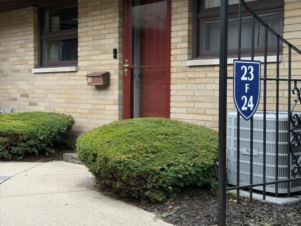 2727 S Lakeshore Drive, Unit F23, St. Joseph, MI 49085