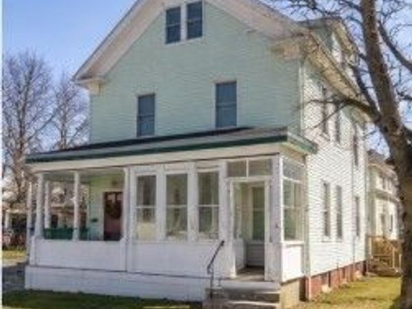 50 Carleton St, Unit 50, Newton, MA 02458