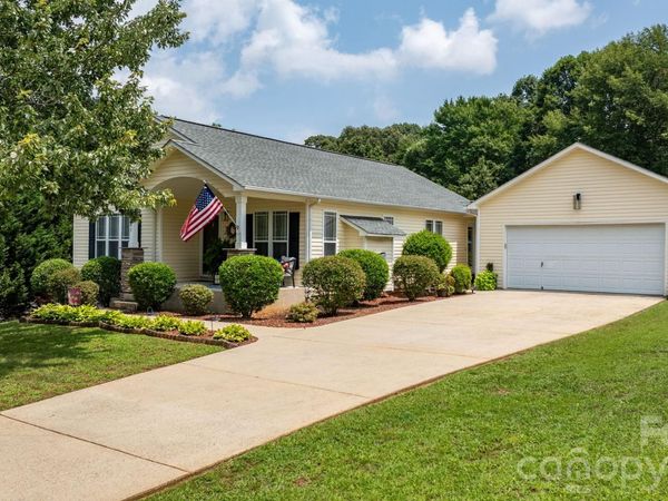 161 Winding Cedar Drive, Statesville, NC 28677