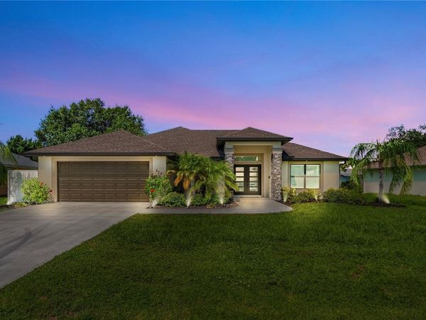 429 LONDRINA DRIVE , PUNTA GORDA, FL 33983