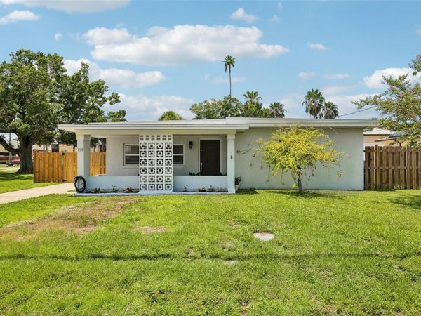 114 LAKE JUDY LEE DRIVE , LARGO, FL 33771