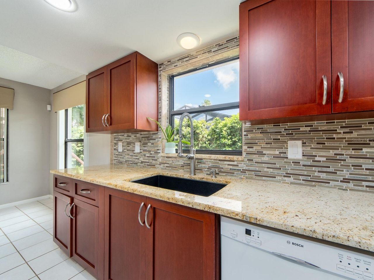 1612 Midnight Pass Way, Clearwater, FL 33765 Photo