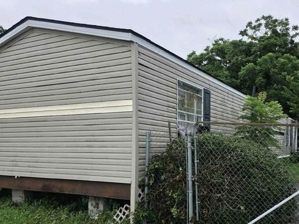 623 RICHARD Street , River Ridge, LA 70123