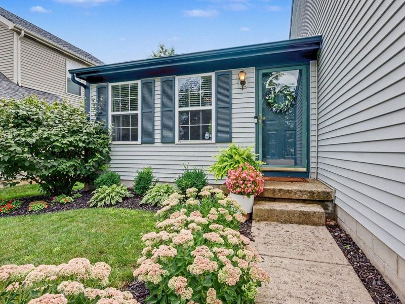 5077 Bomar Drive, Hilliard, OH 43026 Photo 3