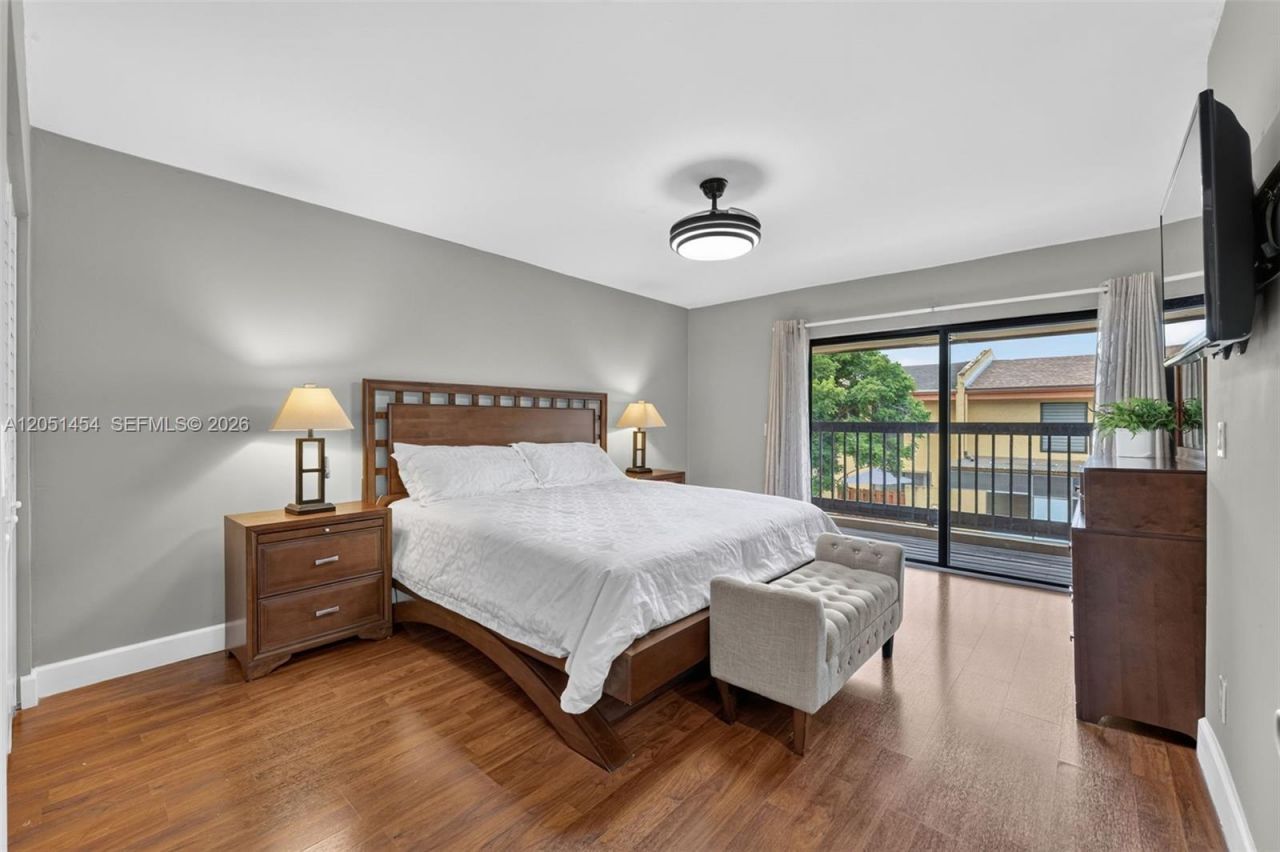 9260 NW 16th St, Unit #9260, Pembroke Pines, FL 33024 Photo