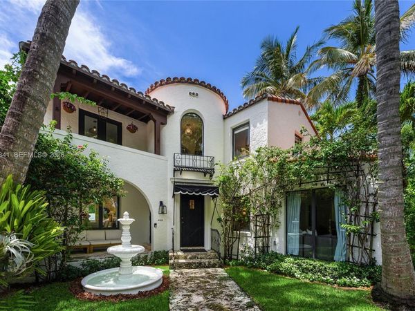 4430 Alton Rd , Miami Beach, FL 33140