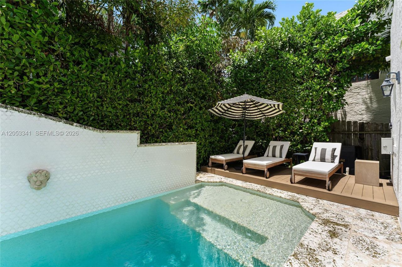 4430 Alton Rd , Miami Beach, FL 33140 Photo