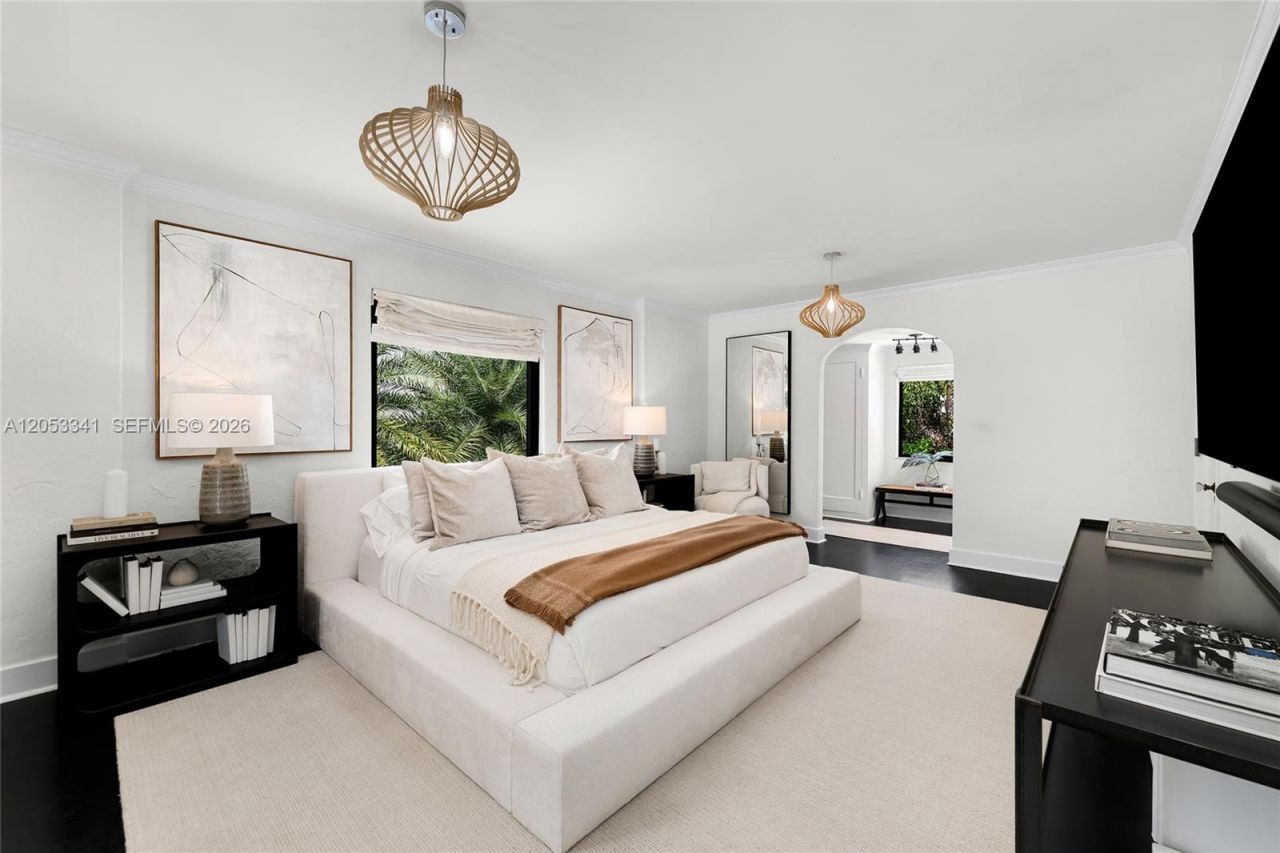 4430 Alton Rd , Miami Beach, FL 33140 Photo