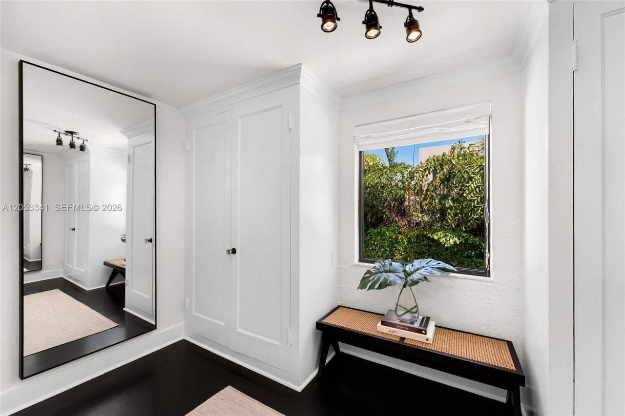 4430 Alton Rd , Miami Beach, FL 33140 Photo