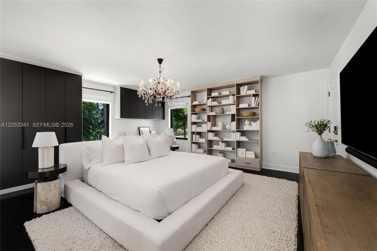 4430 Alton Rd , Miami Beach, FL 33140 Photo